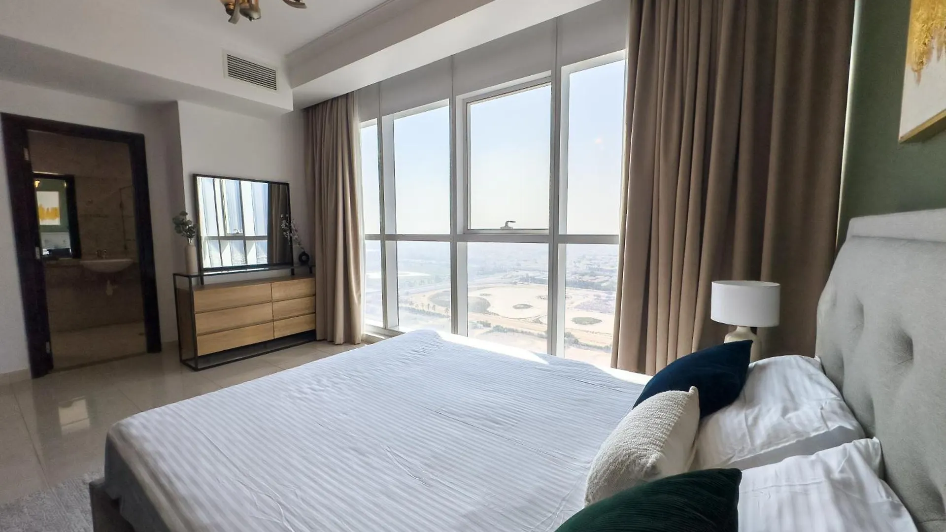 Luxury Apartment In Business Bay 5 People 迪拜