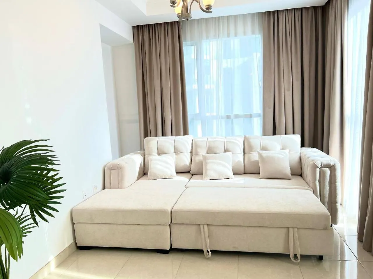 Luxury Apartment In Business Bay 5 People Dubai